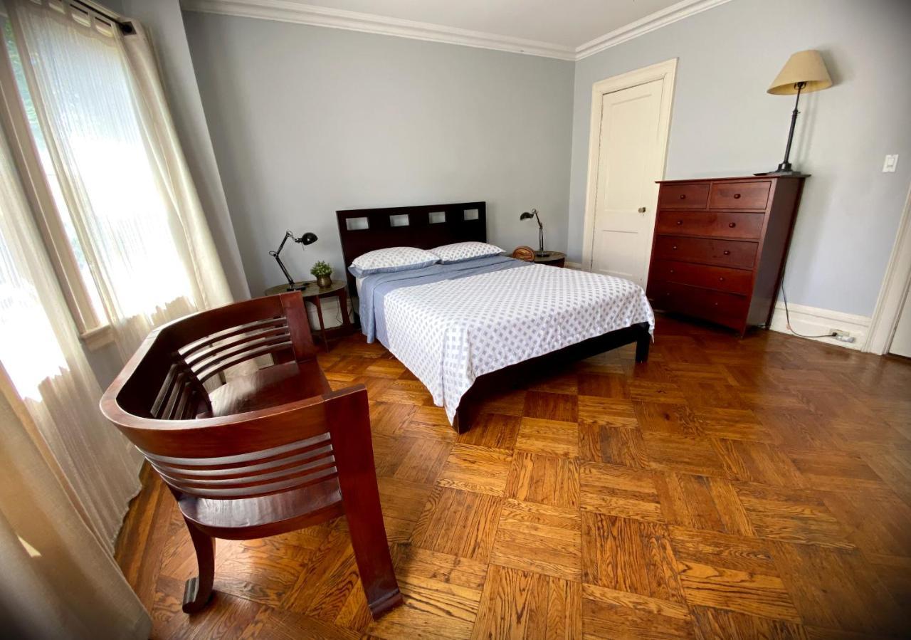 Spacious Bedroom In A Brooklyn House Shared With Host 뉴욕 외부 사진